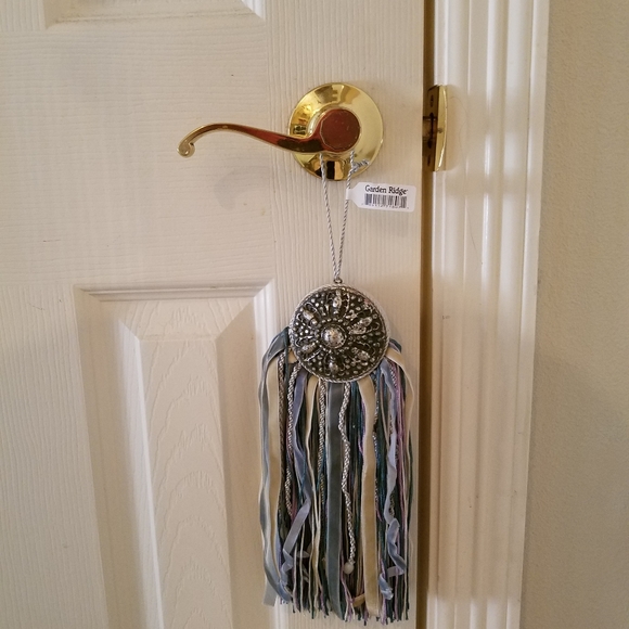 Large Decorative Tassels - Picture 6 of 7